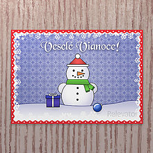Papiernictvo - Vianočná pohľadnica nasnežilo/sneží snehuliak (nasnežilo) - 12689388_