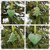 Dekorácie - Vianočná ozdoba stromček (zelená) - 12697724_