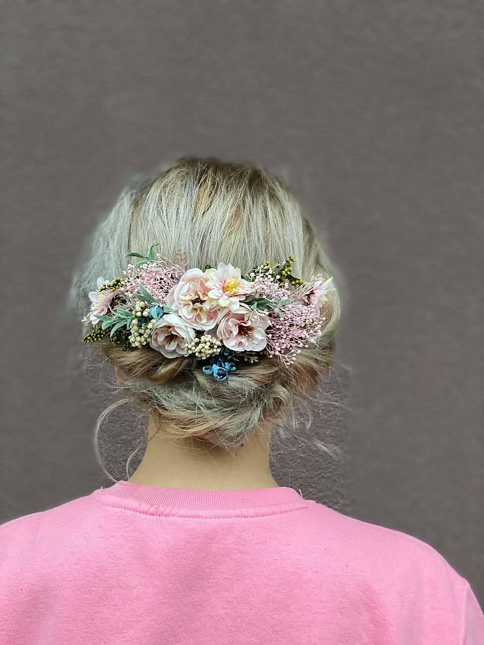 Nežný kvetinový hrebienok "ševelenie vetra"