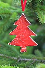 Dekorácie - Vianočná ozdoba stromček (Červená) - 12703806_