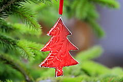 Dekorácie - Vianočná ozdoba stromček (Červená) - 12703817_