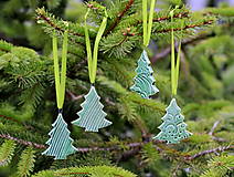 Dekorácie - Vianočná ozdoba stromček (zelená) - 12703946_