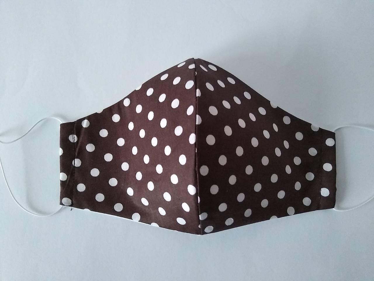 Dizajnové rúško bodka hnedá tvarované dvojvrstvové