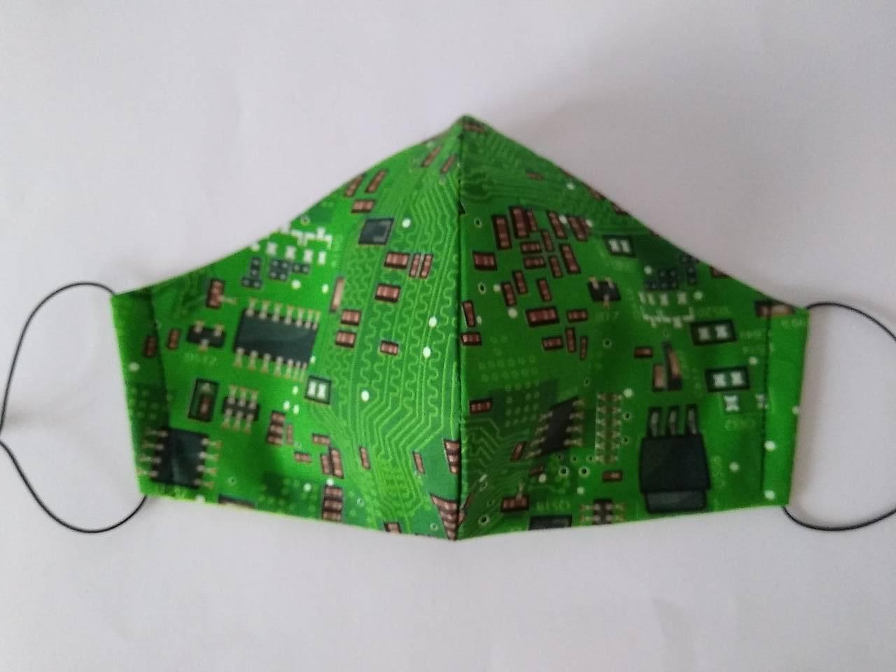 Dizajnové rúško IT tvarované dvojvrstvové