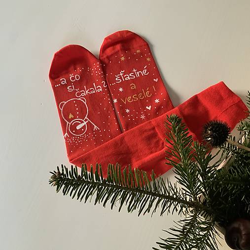 Maľované vianočné ponožky s nápisom: "A čo si čakal?..." alebo na želanie (Červené)