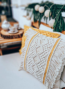 Úžitkový textil - Macramé dekoratívny vankúš "Petite Soleil" - 12732737_