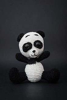 Hračky - Háčkovaná hračka - Panda - 12730414_