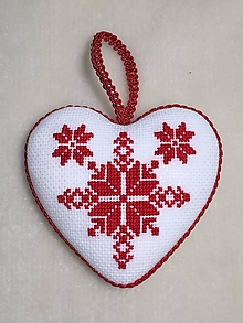 Dekorácie - Srdce vyšívané červené folklórne drobný krížik - 12740423_
