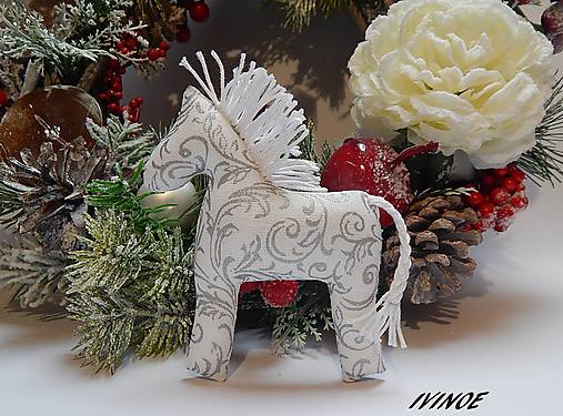 Dekorácie - Bielo strieborné koníky - 12744018_