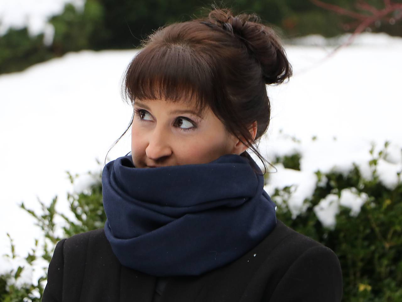 Štýlový ľanový unisex nákrčník tmavomodrý