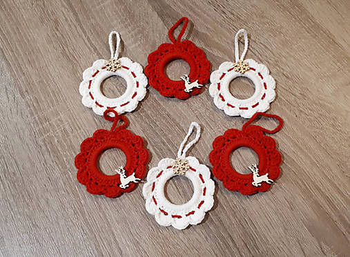 Dekorácie - Zľava-Vianocne vence - 12768290_