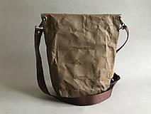 Pánske tašky - Pánska crossbody taška (s hnedým koženým popruhom) - 12765663_