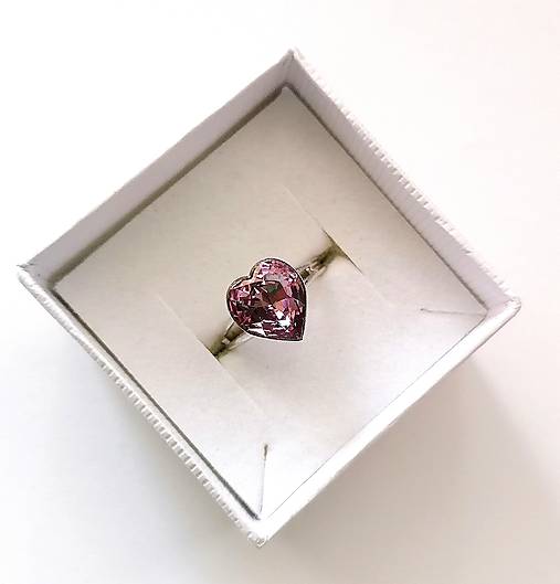 Prstene - Swarovski srdiečka 11 mm - prsteň (Amethyst) - 12773087_