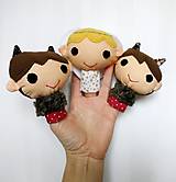 Hračky - Prstová maňuška človiečik (čertík) - 12776526_