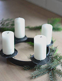 Svietidlá a sviečky - kovový adventný veniec - 12779959_