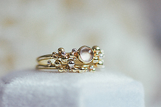 Prstene - Zlaté prstene so zlatými a striebornými guličkami a ruženínom- Bokeh Gold Rose - 12786209_