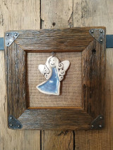 Obraz s rámom zo starého dreva - keramický anjel 