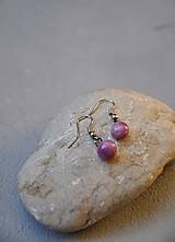 Náušnice - Náušnice v ružovo fialová guľôčka - 12791321_