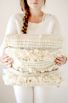Úžitkový textil - Ručne tkaný vlnený dekoračný vankúš (prírodná biela, komplet vankúš s výplňou) - 12828789_