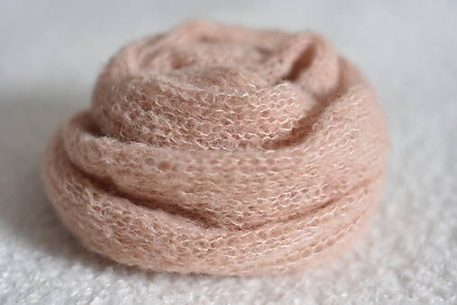 Detský textil - Newborn wrapy z česanej alpaky a hodvábu na fotenie novorodeniatok (Pieskovoružová 20) - 12829180_