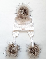 Detské čiapky - Biela detská zimná čiapka s kožušinkmi - 12837867_