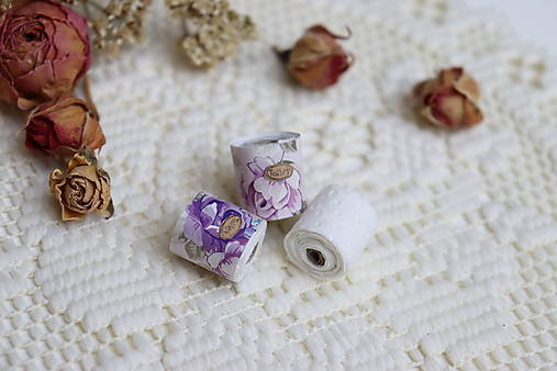 Hračky - Mini toaletný papier (pre Barbie) (Fialový obal s kvetmi) - 12847300_