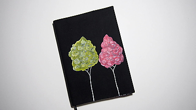Papiernictvo - Zápisník A6 + ručne maľovaný bavlnený obal- stromy - 12849591_