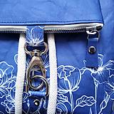 Batohy - Ruksak CANDY backpack - modré kvety v linke - 12858667_