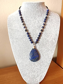 Náhrdelníky - NHR lapis lazuli s príveskom - 12856541_