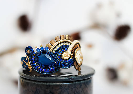 Modro-béžový šujtášový náramok so Swarovski krištáľmi