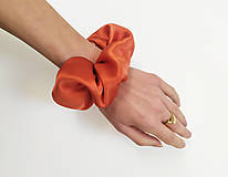 Ozdoby do vlasov - Scrunchie Gumička hodvábna - tehlová | viac farieb - 12869573_