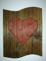 Obrazy - Obraz s červeným dreveným srdcom - 12881084_