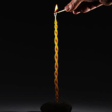 Sviečky - Špirála - Ručne máčaná a zapletená sviečka z včelieho vosku (Žltá) - 12881553_