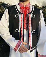 Pánske oblečenie - Pánska folklórna vesta s červenou krojovkou - 12887902_