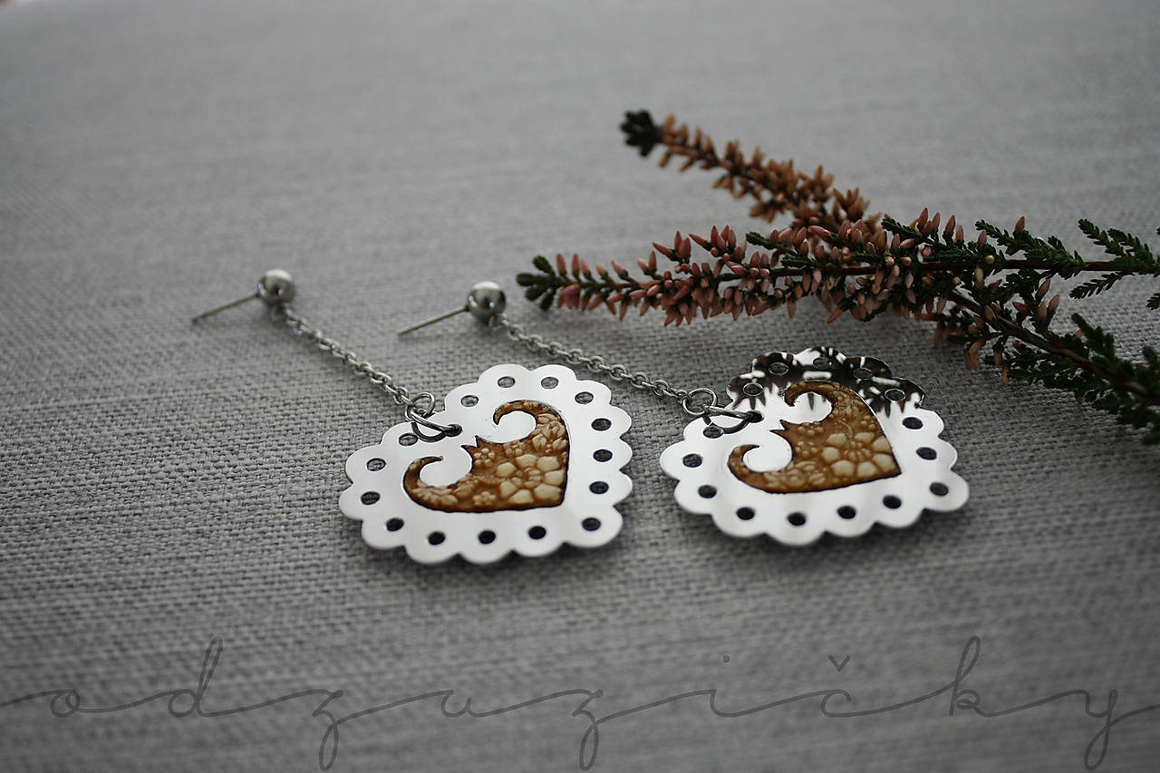 Náušnice ZUZIČKA A KVETY dlhé z chirurgickej ocele