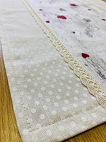 Úžitkový textil - Štola-  Srdiečka v snehu 3 - 12903616_