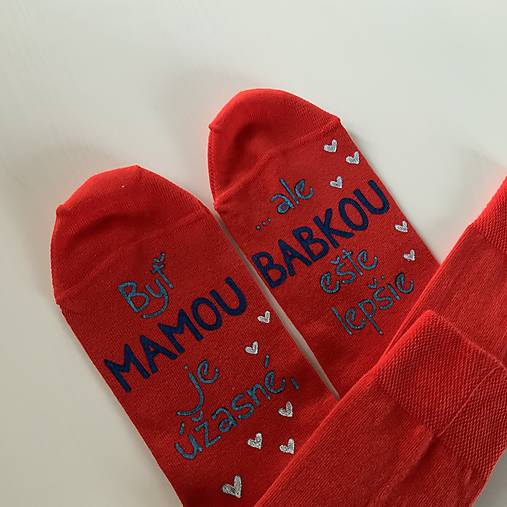 Maľované ponožky pre šťastnú mamu a babku (červené)