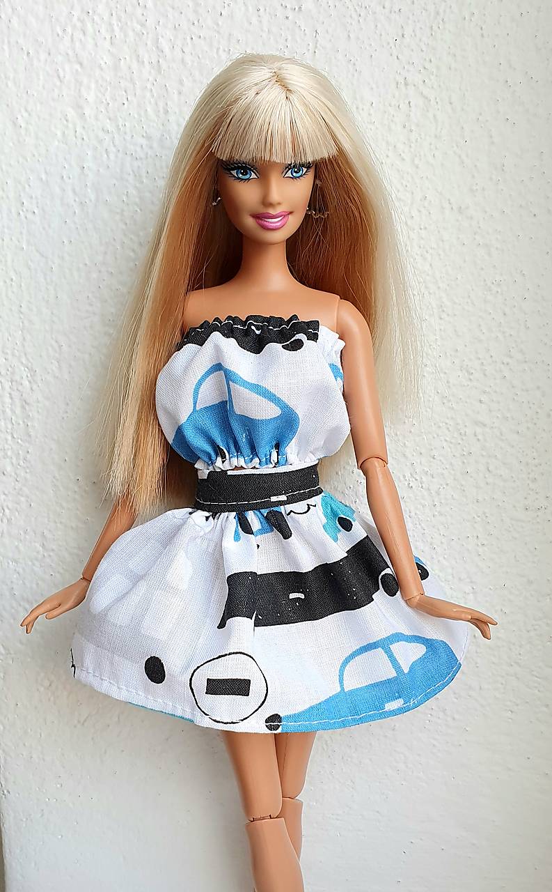Modrobiely top pre Barbie