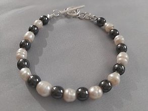 Náramky - náramok perlový so strieborným zapínaním - 12910004_