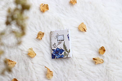 Papiernictvo - Mini zošity ozdobné ♡ (biely + modré kvety) - 12913878_