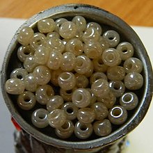 Korálky - Rokajl okrúhly 4mm s perleťou (bežový) - 12912277_