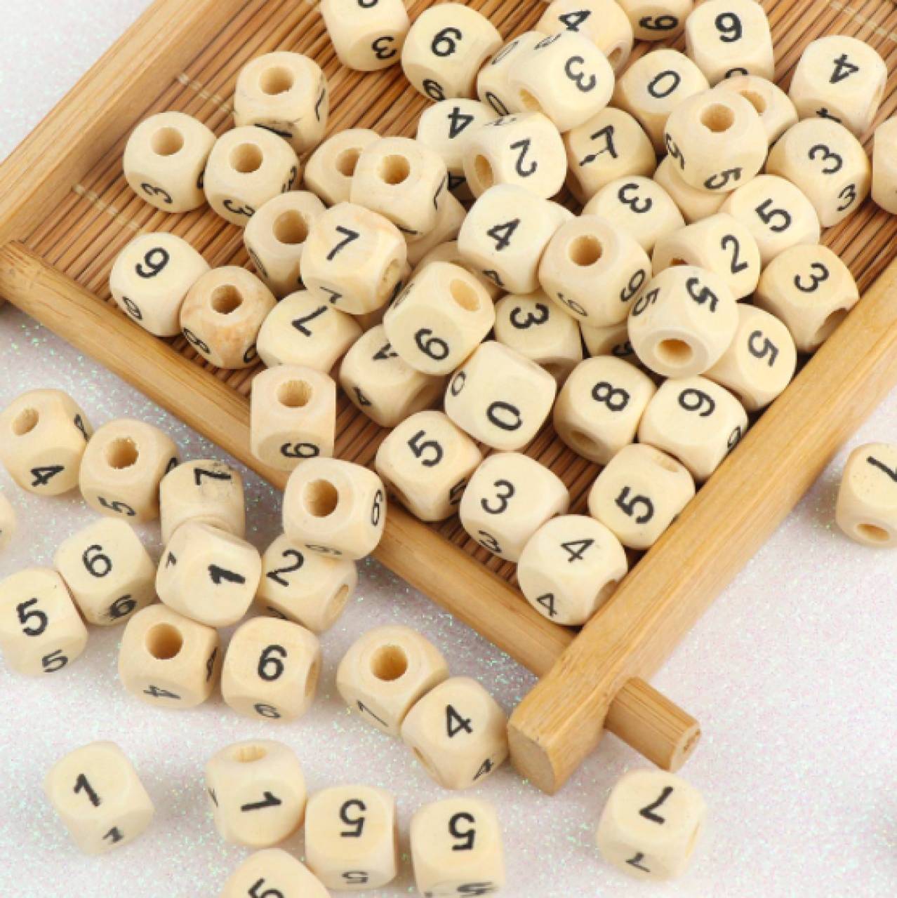 KD105 Drevená korálka číslo 1,2 cm