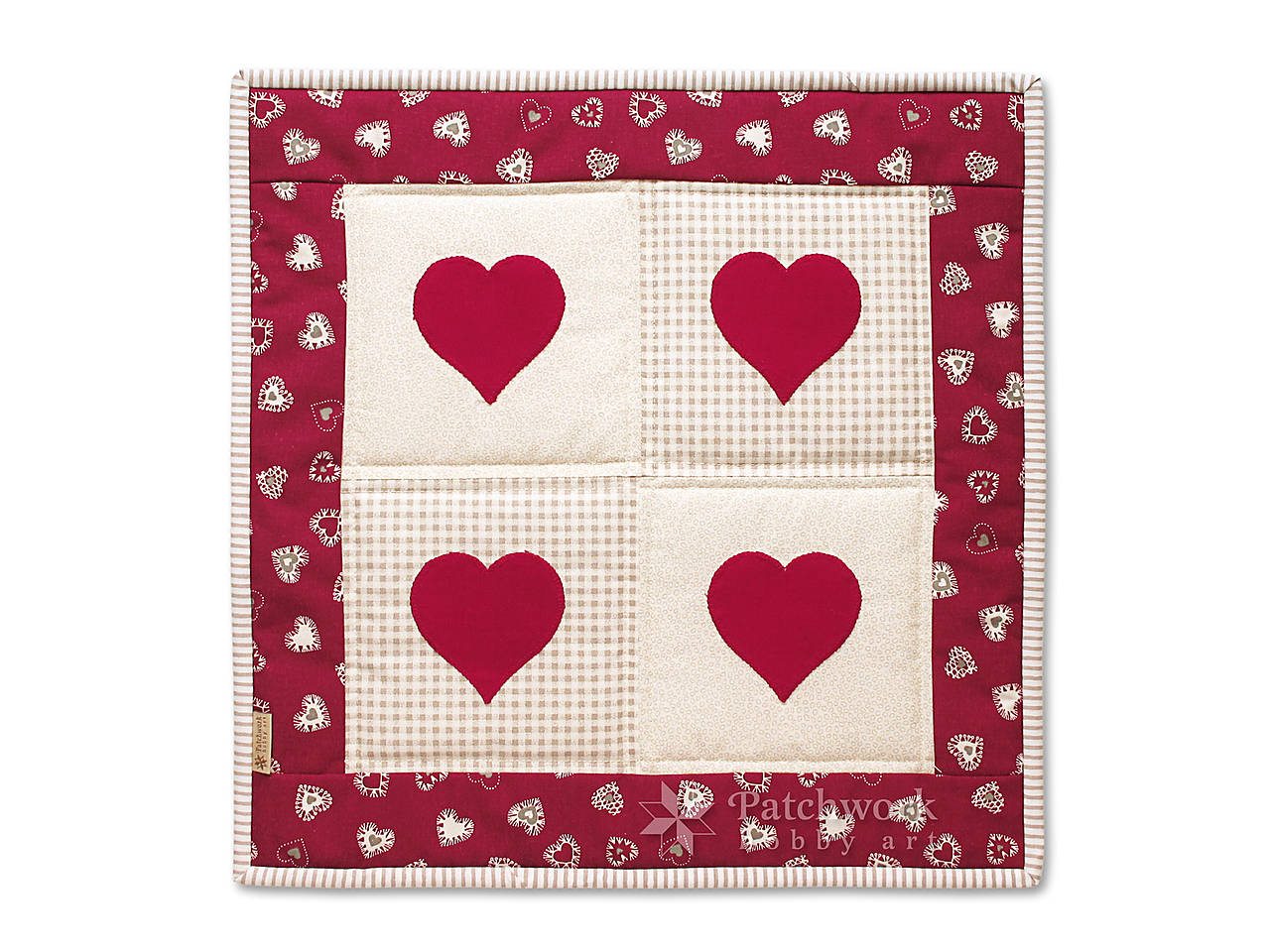 Obliečka na vankúš Štyri srdcia č.1