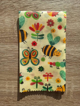Úžitkový textil - Obrúsok s včelím voskom - včielka na lúke svetlá - 12927542_