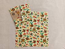 Úžitkový textil - Obrúsok s včelím voskom - včielka na lúke svetlá - 12927543_