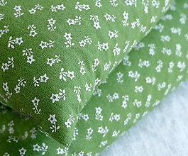 Úžitkový textil - FILKI návliečka na šupkový vankúš dĺžky 30 cm (zelený folk) - 12926491_