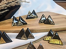 Náušnice - Maxi trojuholníky 25 mm kovové polovičné (bronz-čierna) - 12938473_