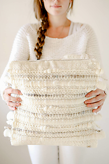 Úžitkový textil - Ručne tkaný vlnený dekoračný vankúš (biela, natural) - 12943574_