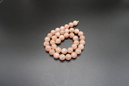 Minerály - Slnečný kameň 10mm (38ks) - 12947321_