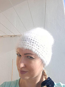 Čiapky, čelenky, klobúky - Luxusná mohérová snehobiela čiapka - 12952341_